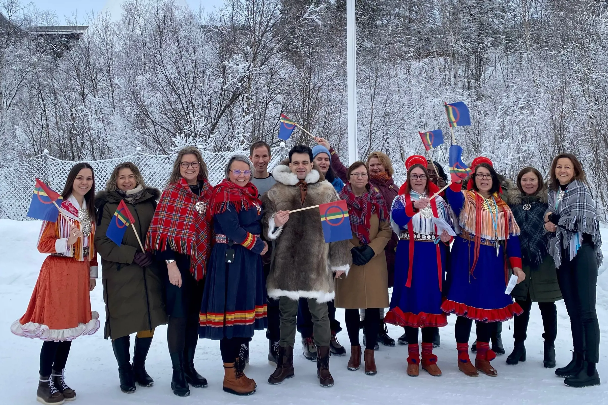Bilde av ansatte i Sámi klinihkka.