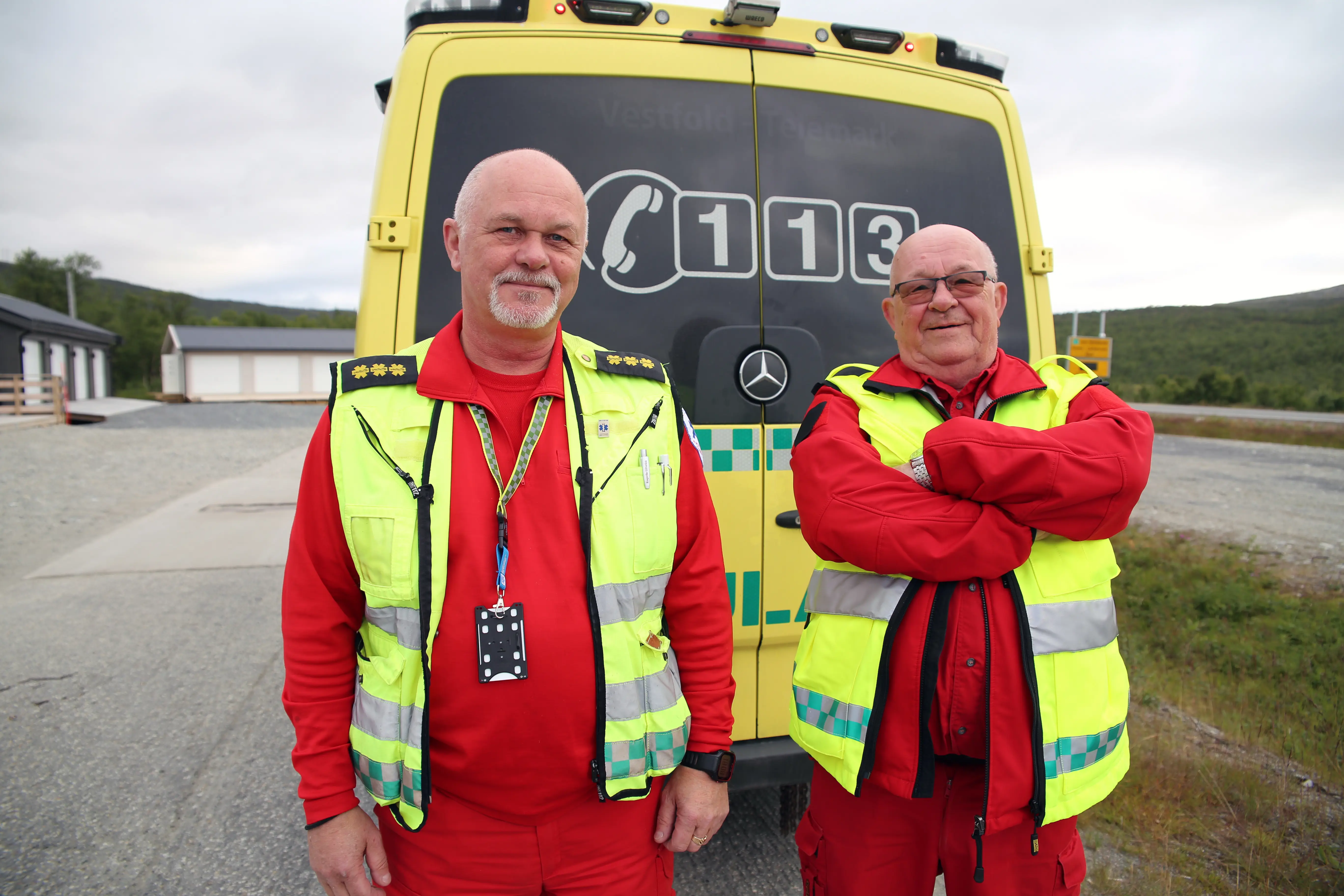 ambulanse - einar linge og svein erik kristoffersen foto-eirik palm.jpg